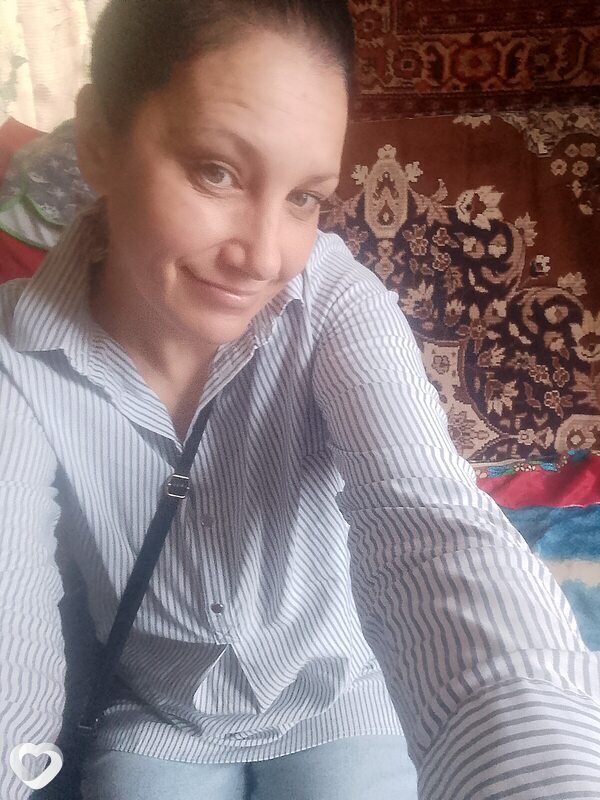 Юлия, 41, Великих Луках — анкета №3320594