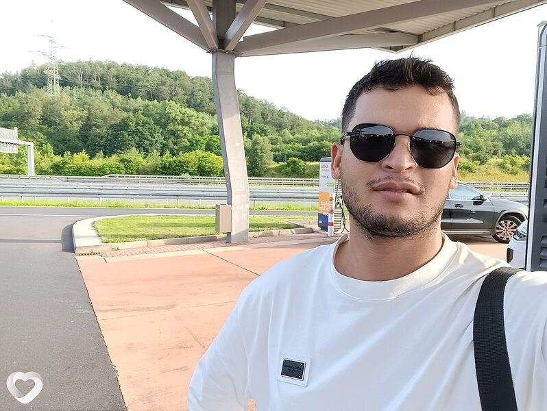 Djon, 34, Варшава — анкета №3321000