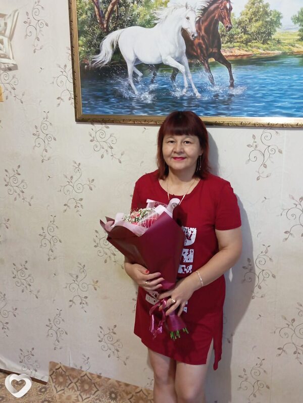 Айгуль, Кошки