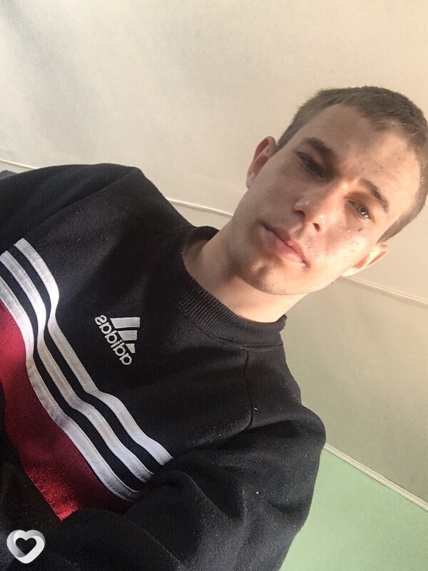 Александр, 27, Каменске-Уральском — анкета №3321197
