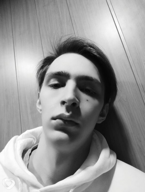 Данил, 27, Енакиеве — анкета №3321629