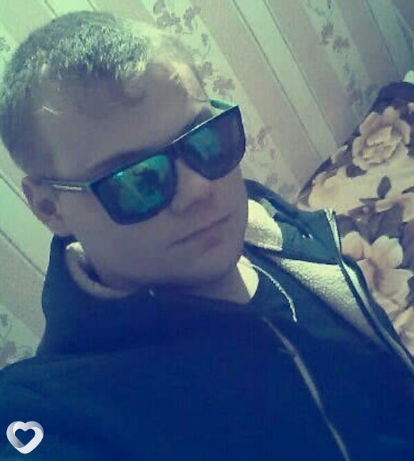 Денис, 26, Донецке — анкета №3322602