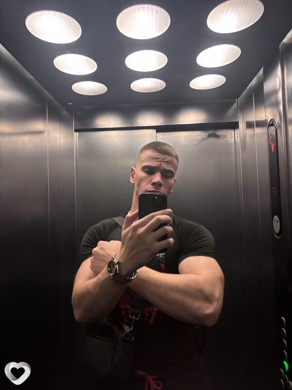 Роман, 22, Липецке — анкета №3323383