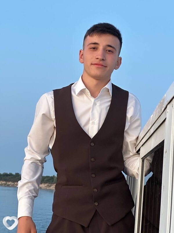 Аслан, 18, Ростове-на-Дону — анкета №3323252