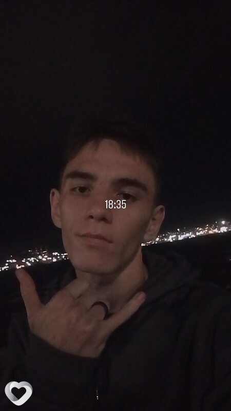 Витёк, 18, Новороссийске — анкета №3324195
