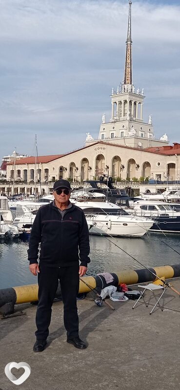 Алекс, Адлер