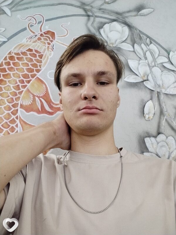 Илья, 19, Благовещенске — анкета №3324175