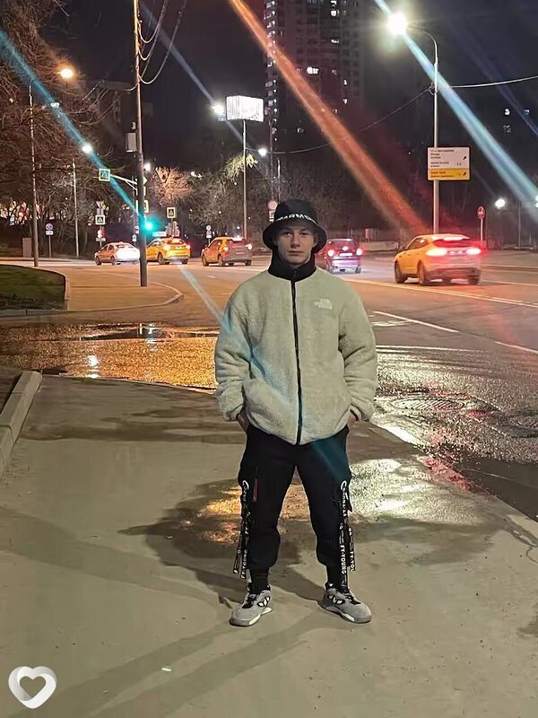 Саша, 19, Звенигороде — анкета №3325905