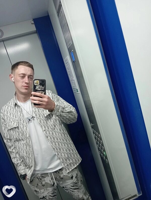 Дмитрий, 28, Новомосковске — анкета №3326533