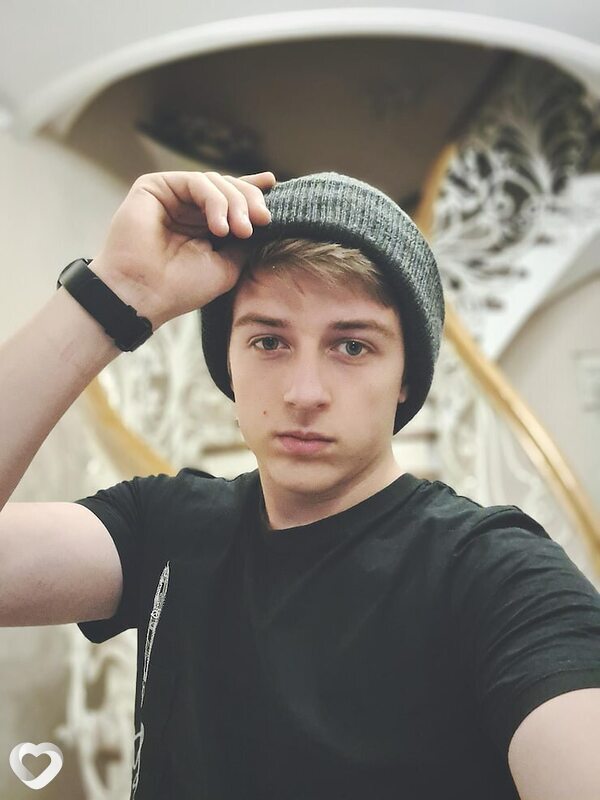 Artur, 19, Тольятти — анкета №3326504
