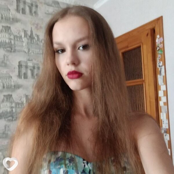 Лена, 19, Саратове — анкета №3328347