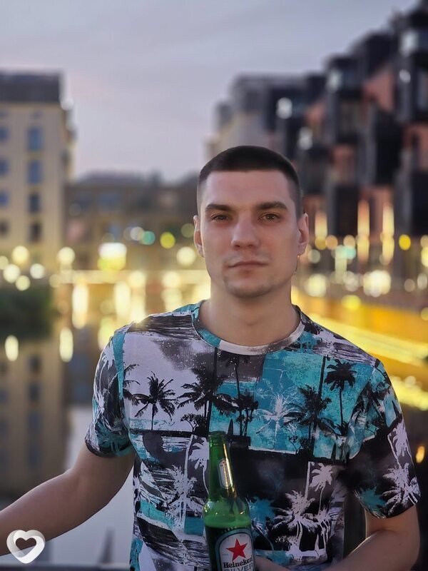 Артём, 26, Гомеле — анкета №3327315