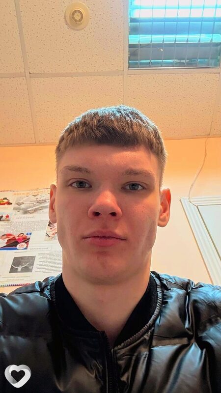 Олег, 21, Феодосии — анкета №3327697