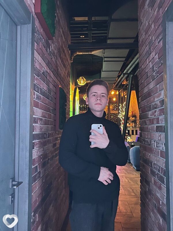 Данис, 21, Москве — анкета №3327419