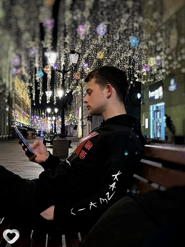 Толя, 26, Москве — анкета №3327818