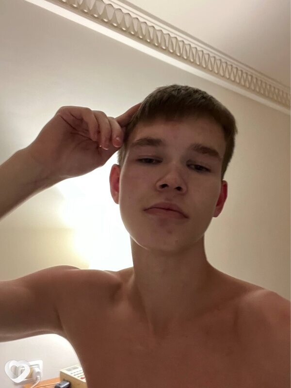 Матвейка, 19, Архангельске — анкета №3327932