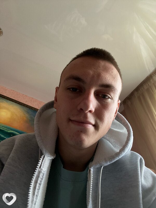 Максим, 23, Новокузнецке — анкета №3328099
