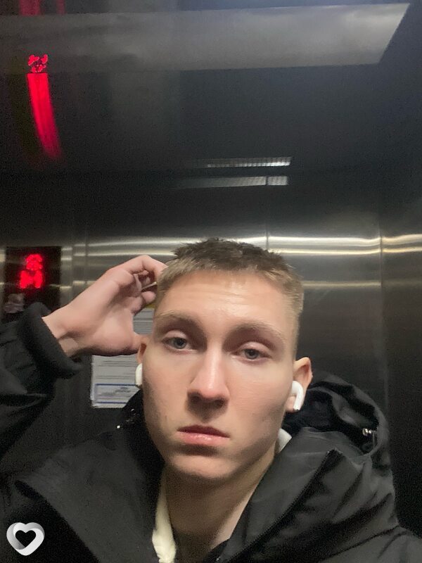 Иван, 20, Москве — анкета №3328051