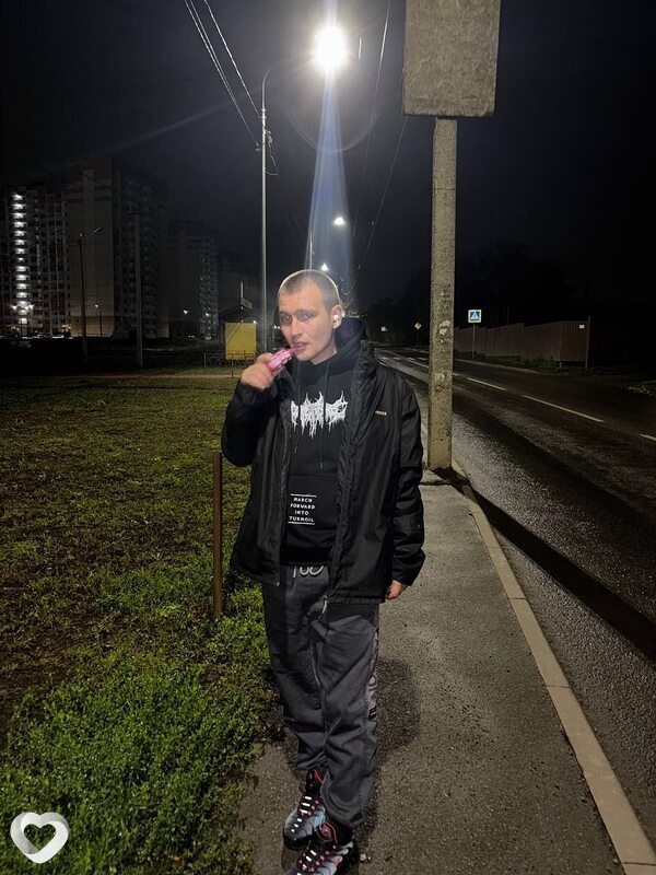 Артем, 26, Ростове-на-Дону — анкета №3328927