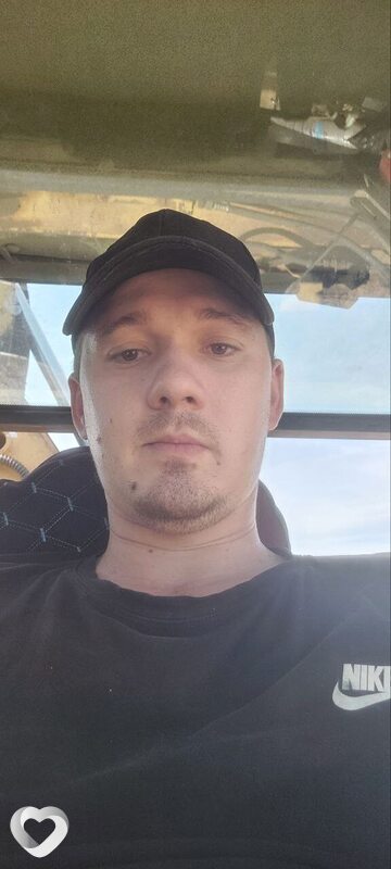 Александр, 27, Ижевске — анкета №3329672