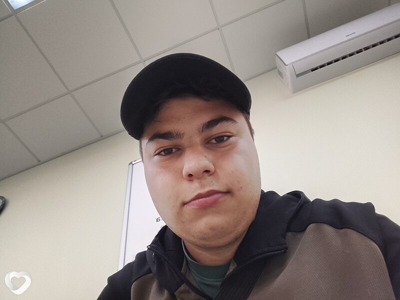 Женя, 18, Орёл — анкета №3330432