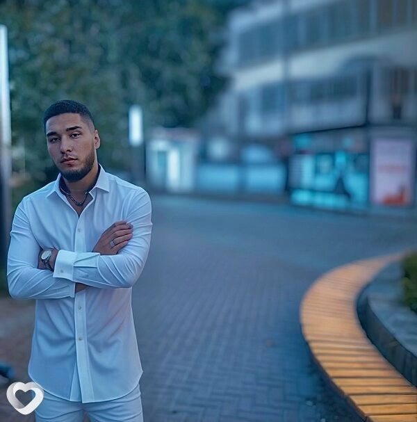 Тимур, 23, Сургуте — анкета №3330507
