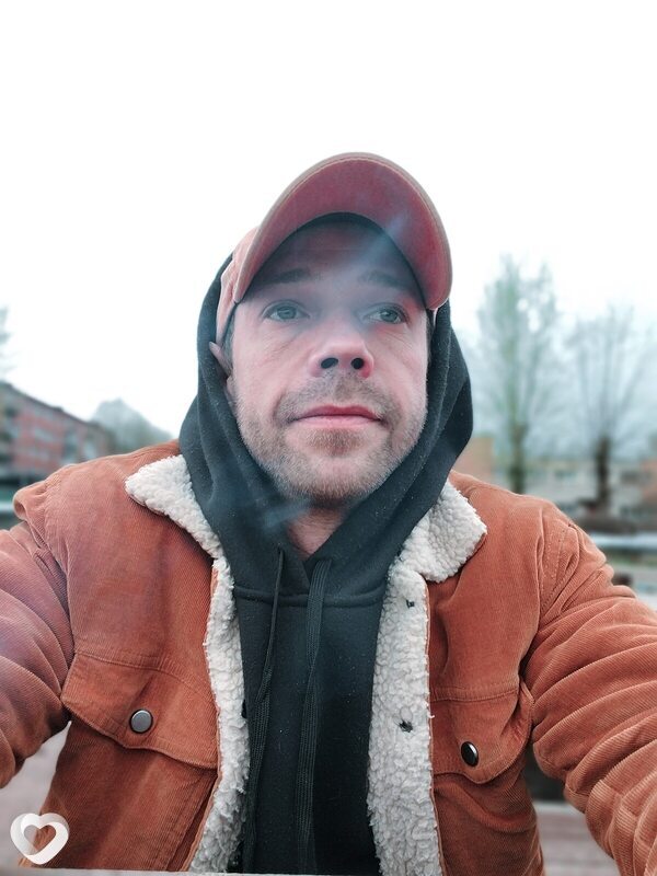 Артём, 37, Кингисеппе — анкета №3330905