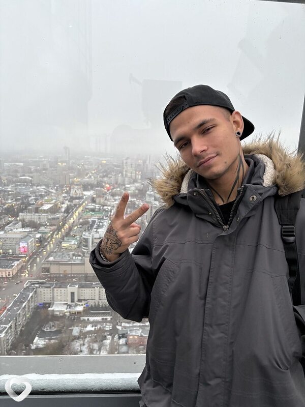 Михаил, 22, Екатеринбурге — анкета №3330806