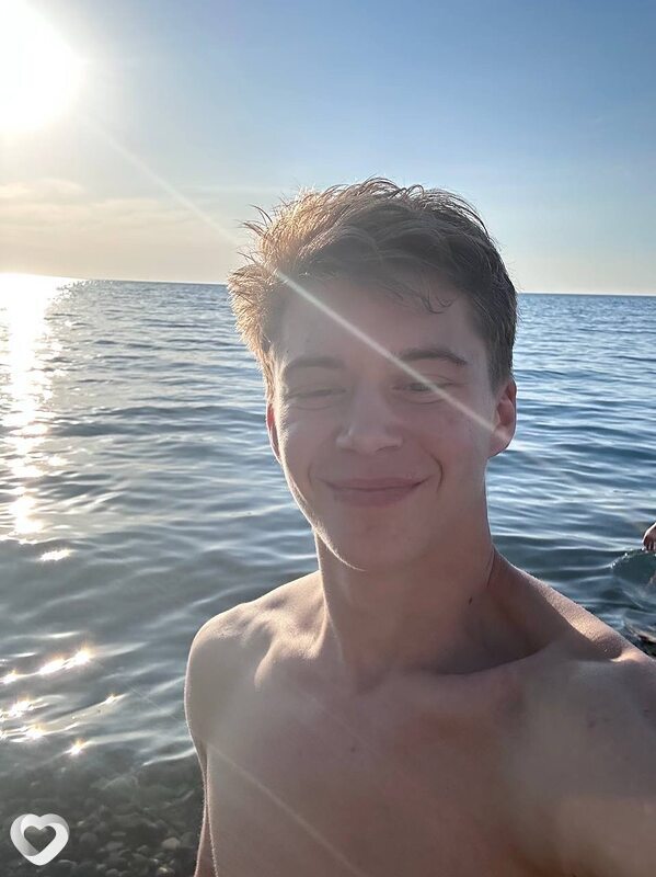 Леон, 22, Свободном — анкета №3331283