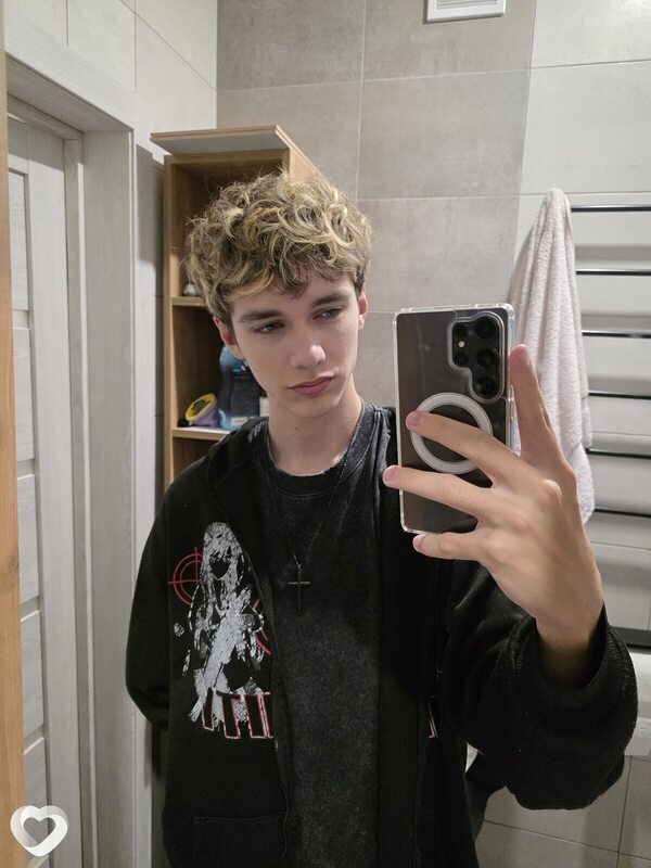 Сергей, 18, Новосибирске — анкета №3331158