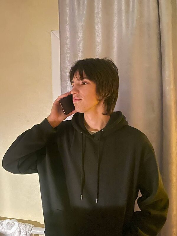 Артëм, 19, Новосибирске — анкета №3332349