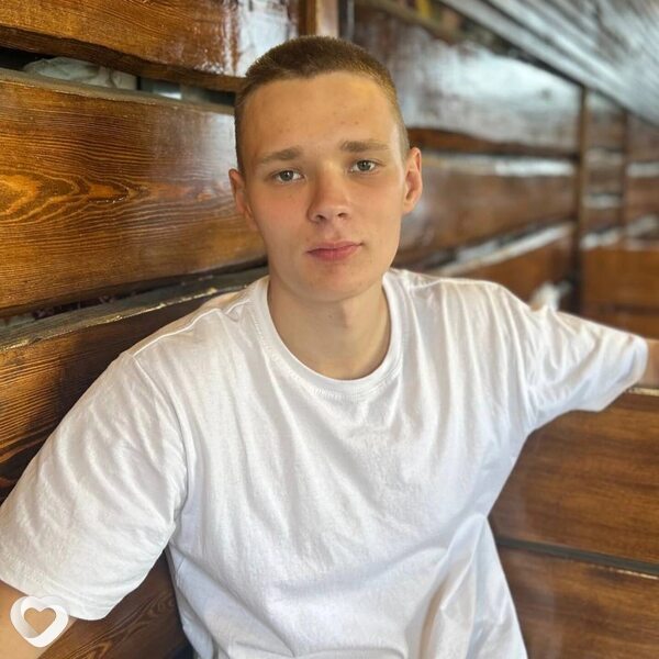 Вадим, 22, Красноярске — анкета №3333070