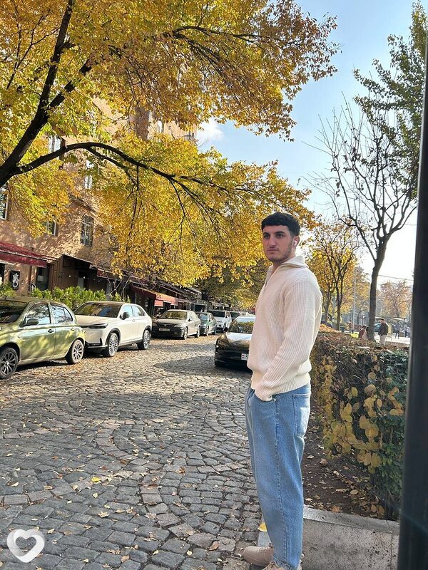 Антон, 21, Москве — анкета №3333182
