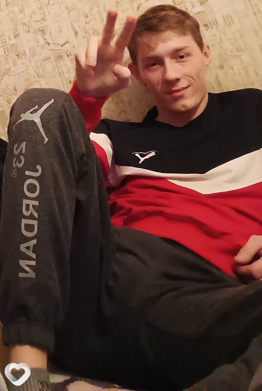 Павел, 23, Волхове — анкета №3333894