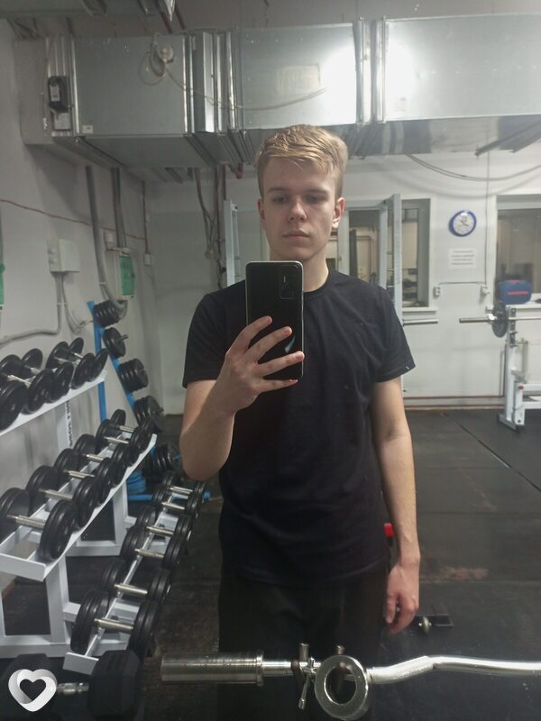 Алексей, 19, Соликамске — анкета №3337023