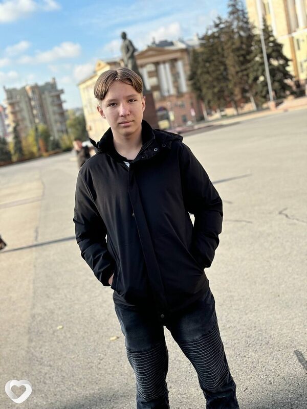 Витя, 19, Москве — анкета №3337759