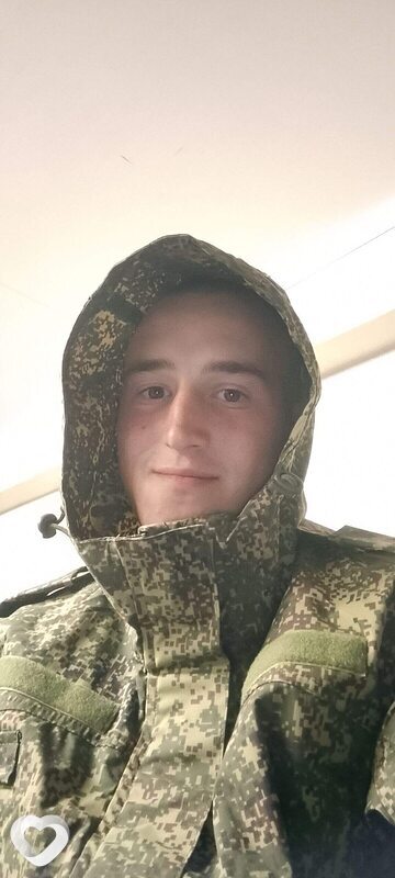 Антон, 21, Дзержинске — анкета №3338265