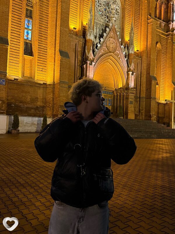 Ярик, 20, Москве — анкета №3338590