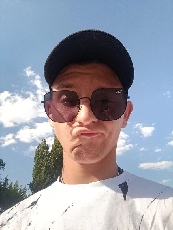 Михаил, 21, Феодосии — анкета №3338692