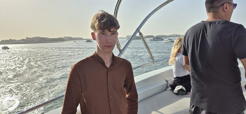 Денис, 18, Тюмени — анкета №3338792
