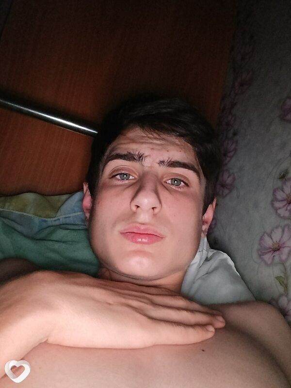 Дмитрий, 19, Омске — анкета №3339450