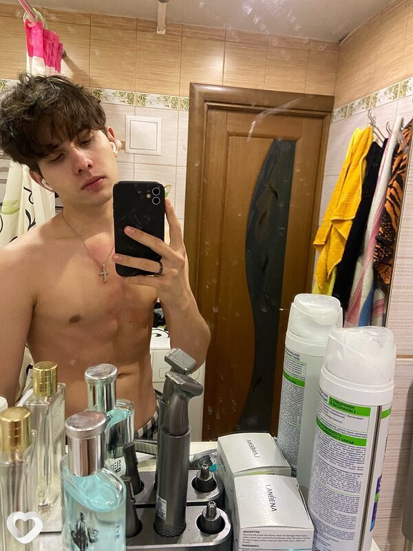 Даня, 21, Краснодаре — анкета №3339524