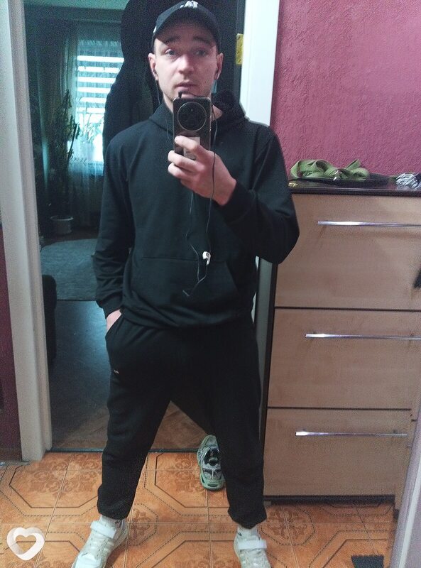 Артем, 29, Бобруйске — анкета №3339904
