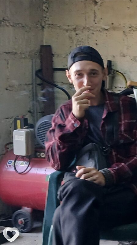 Евгений, 27, Енакиеве — анкета №3340250