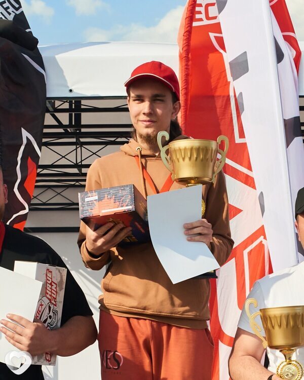 Леонид, 21, Находке — анкета №3340251