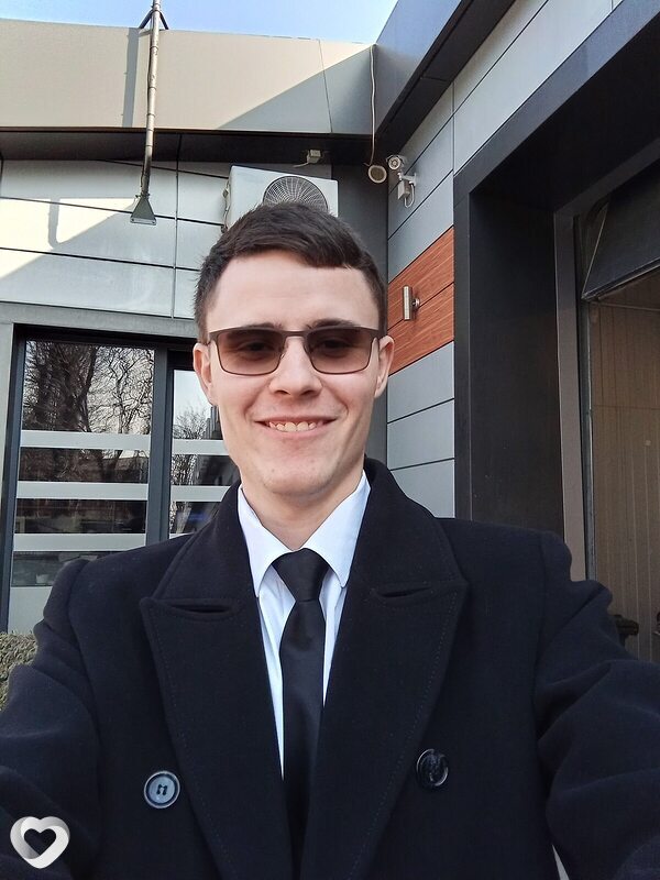 Виктор, 23, Калининграде — анкета №3340207