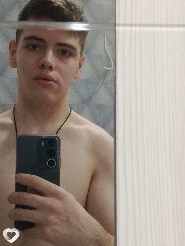 Ярослав, 18, Екатеринбурге — анкета №3341196
