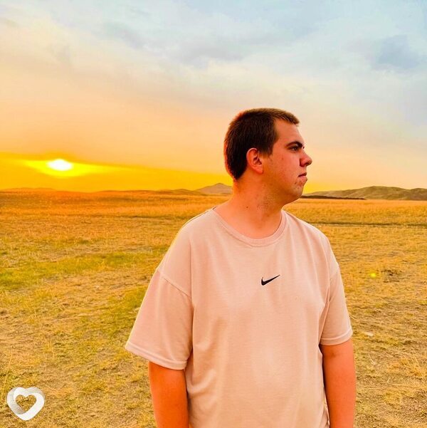 Юрий, 20, Усть-Каменогорск — анкета №3342006