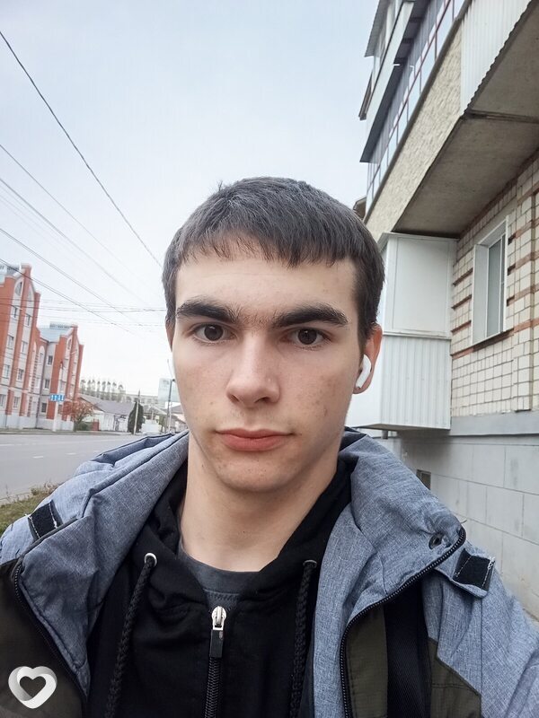 Максим, 18, Елеце — анкета №3342371