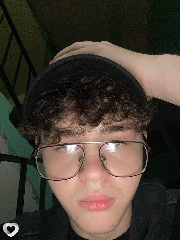 Вова, 18, Тольятти — анкета №3342328